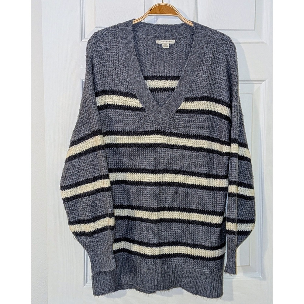 American Eagle Outfitters Grey Striped V Neck Soft Knit Sweater Size S